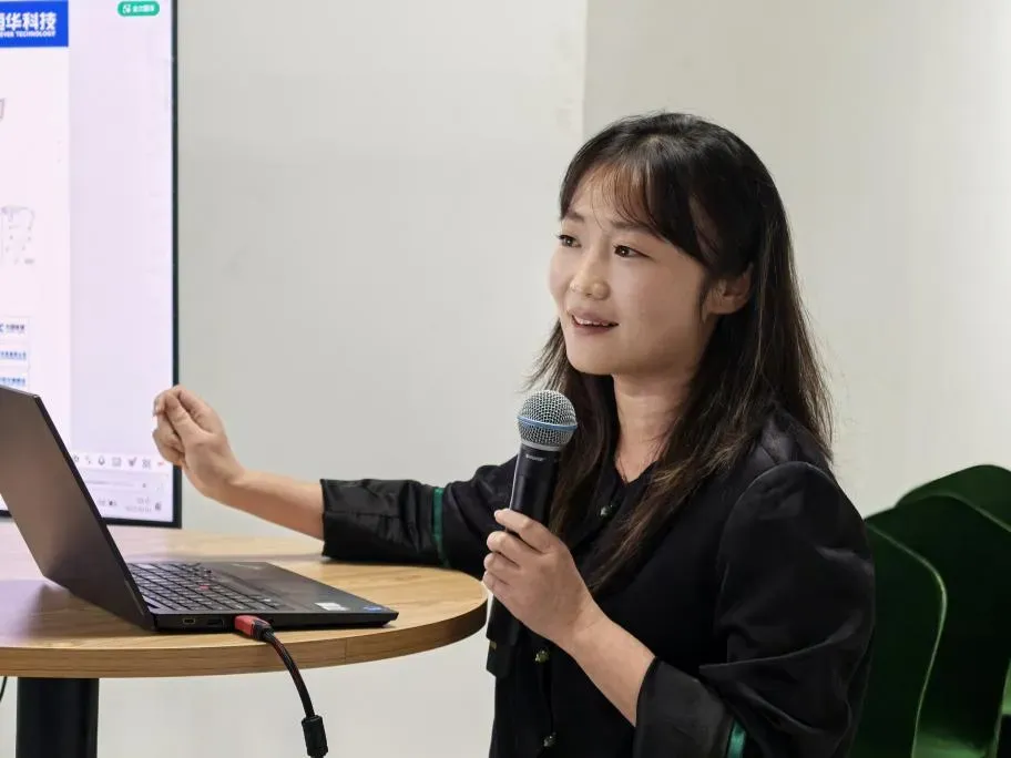 Второй климатический саммит в Африке Обсуждение сотрудничества в области возобновляемых111 (6)